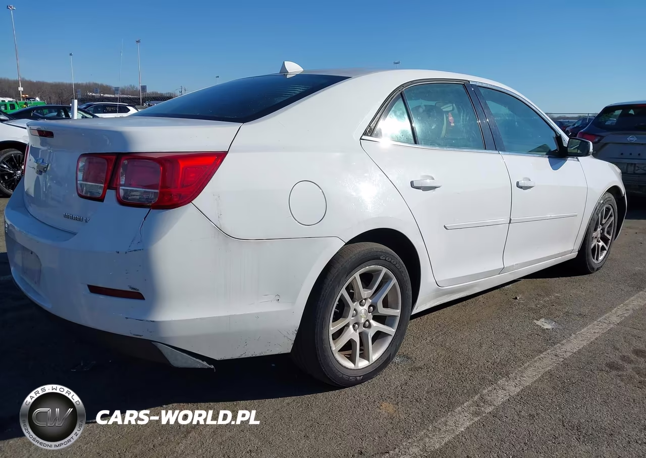 2013 Chevrolet Malibu 1Lt VIN:1G11C5SA3DF350037 - 4