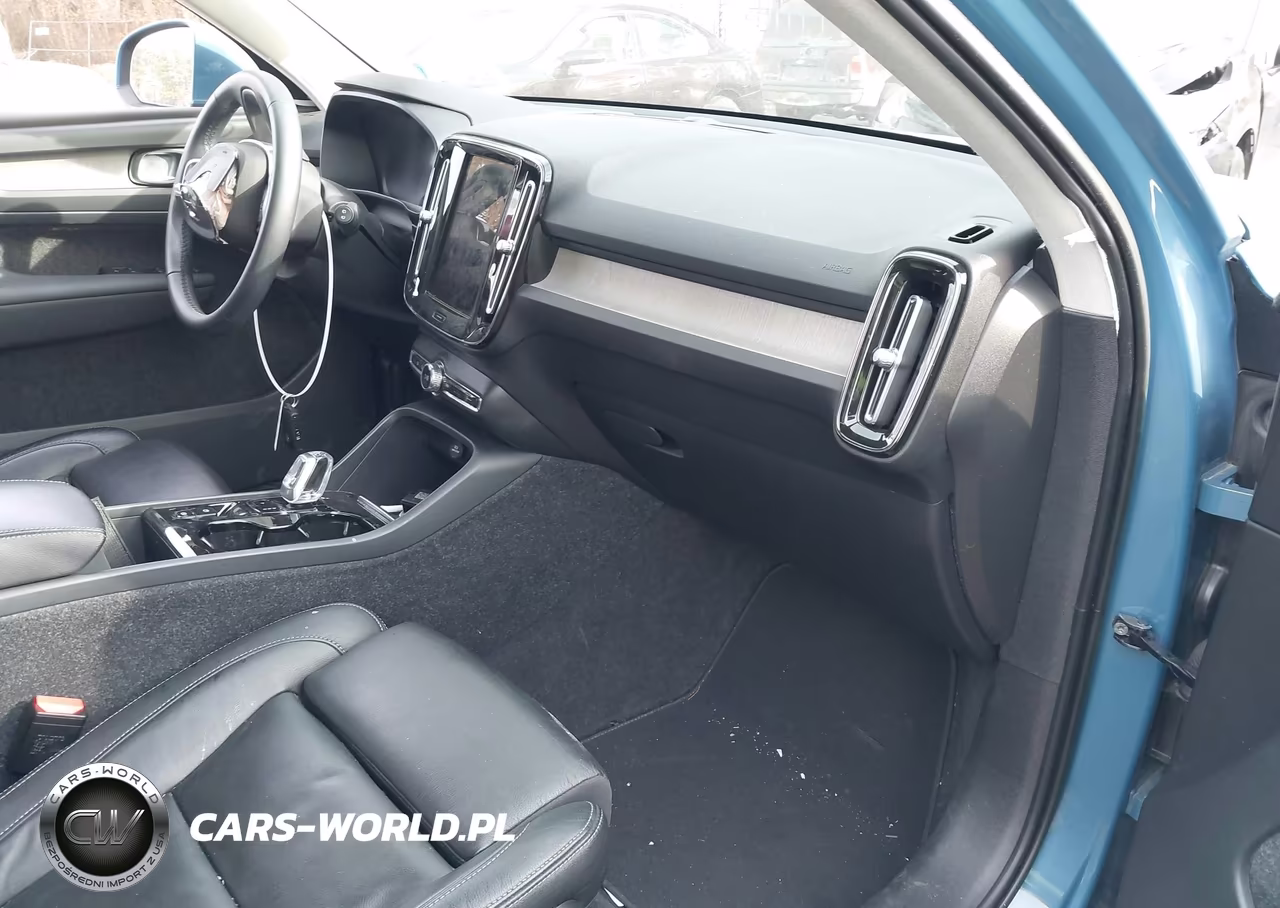 2023 Volvo Xc40 B5 Plus Bright Theme VIN:YV4L12UNXP2939177 - 5