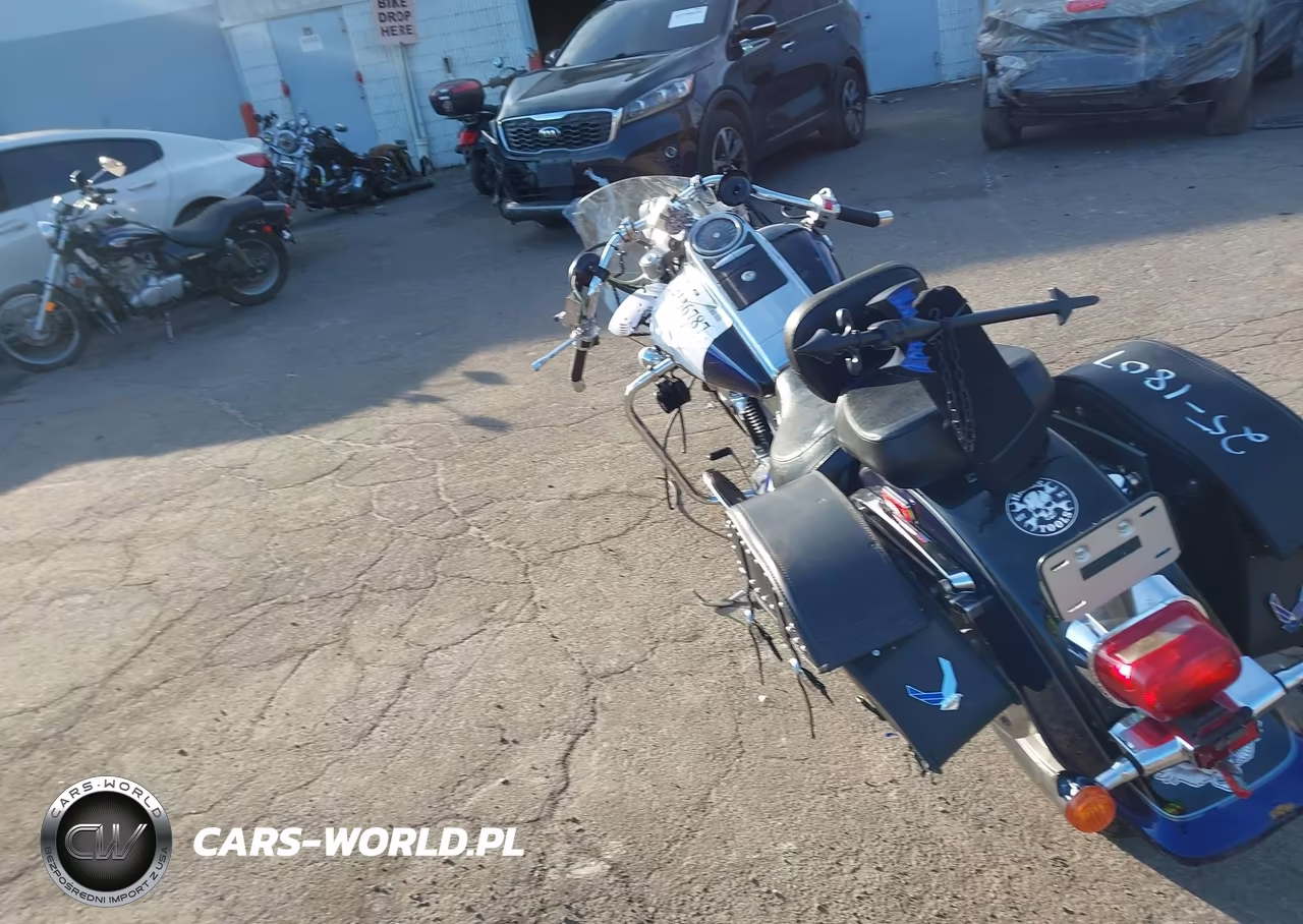 2005 Suzuki C90 VIN:JS1VY52A452102991 - 3