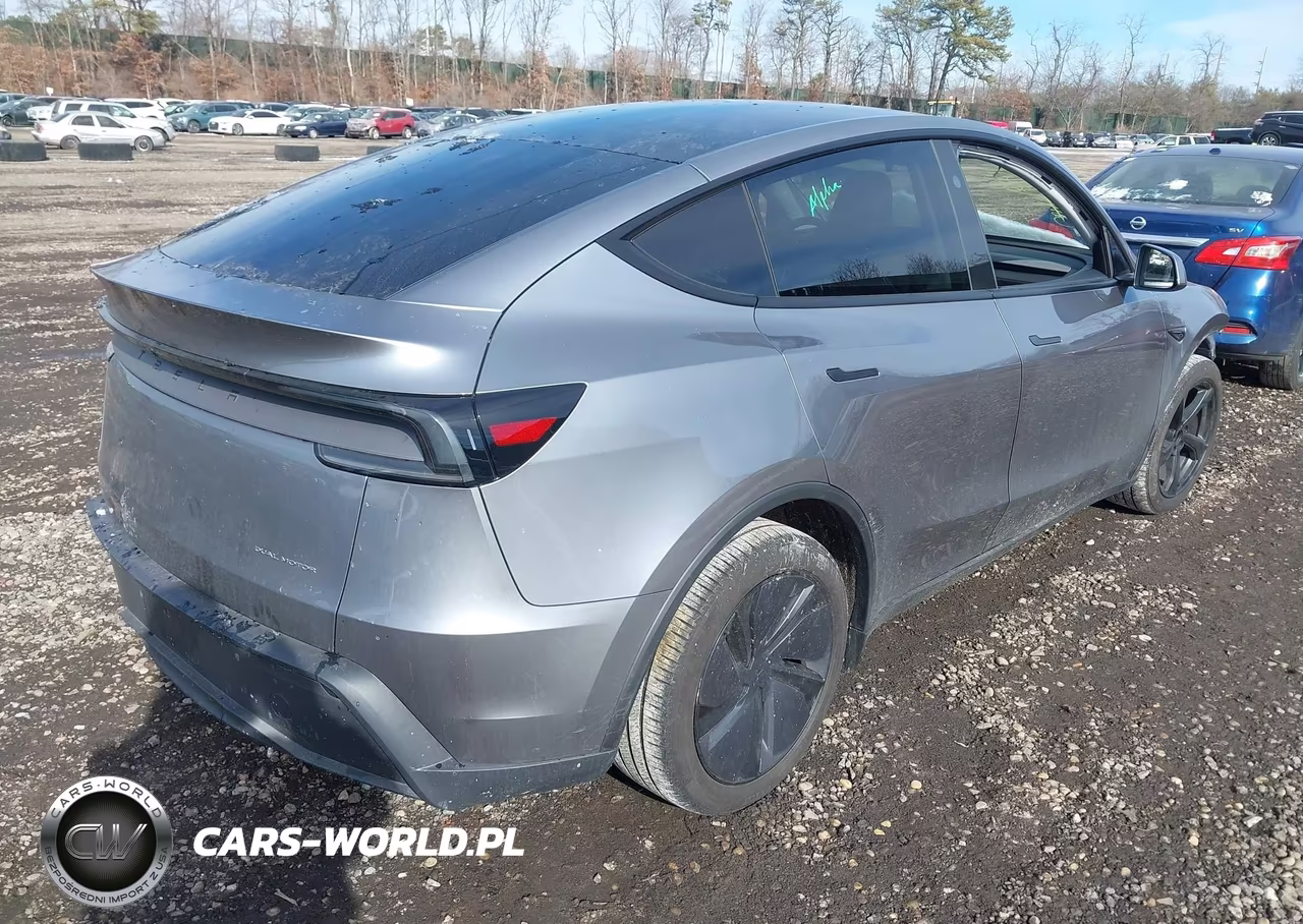 2026 Tesla Model Y Long Range Launch Series-Premium All-Wheel Drive VIN:7SAYGDEE0TA479326 - 4