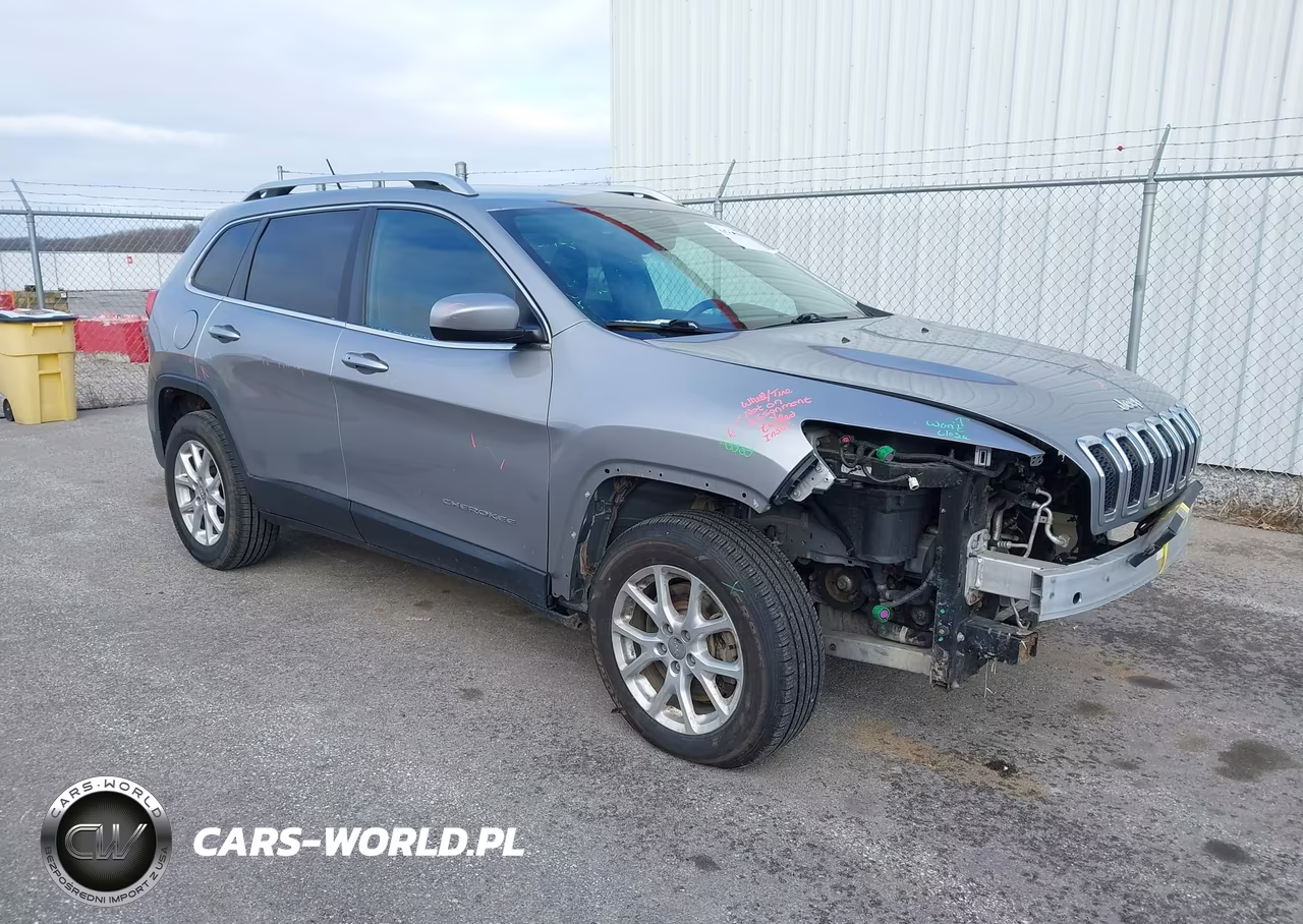 2015 Jeep Cherokee Latitude – zdjęcie 1 z 17