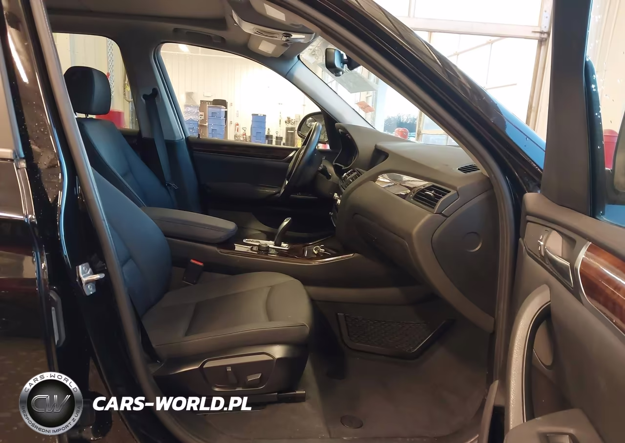 2017 BMW X3 xDrive28I VIN:5UXWX9C59H0D97934 - 5