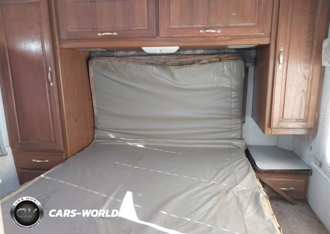 2000 Ford E-450 Cutaway Standard VIN:1FDXE45S0YHB17510 - 14