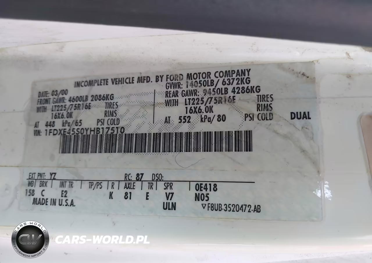 2000 Ford E-450 Cutaway Standard VIN:1FDXE45S0YHB17510 - 9