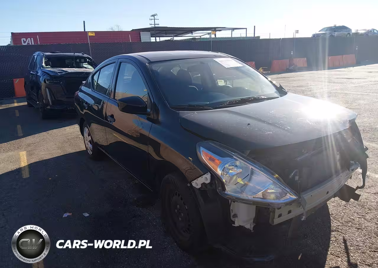 2019 Nissan Versa 1.6 S+