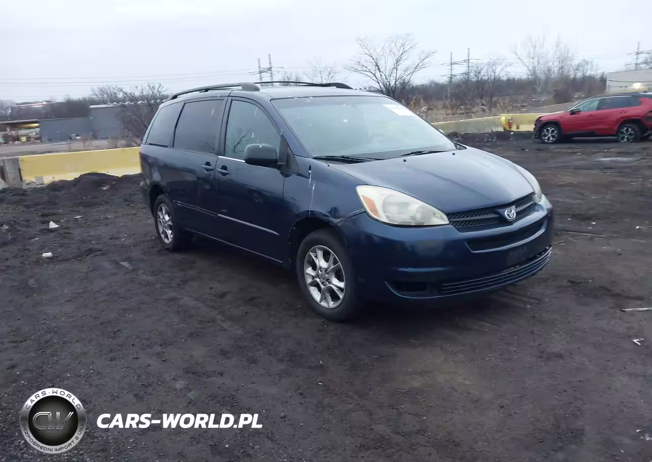 2004 Toyota Sienna Le