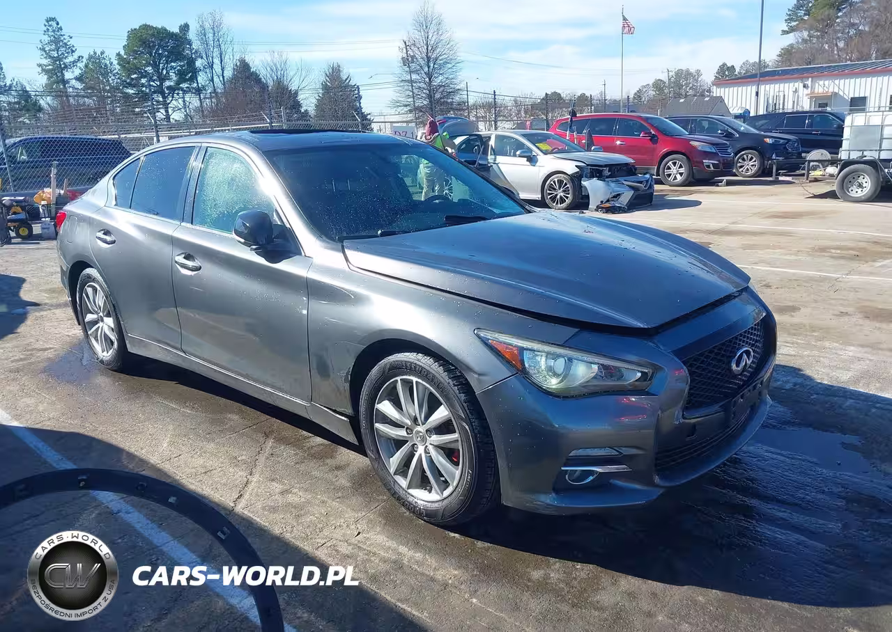 2015 Infiniti Q50 Premium