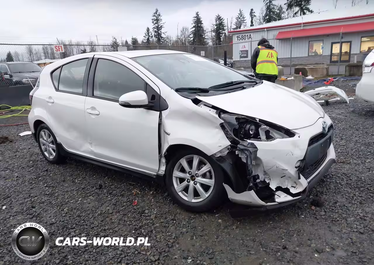 2017 Toyota Prius C Two