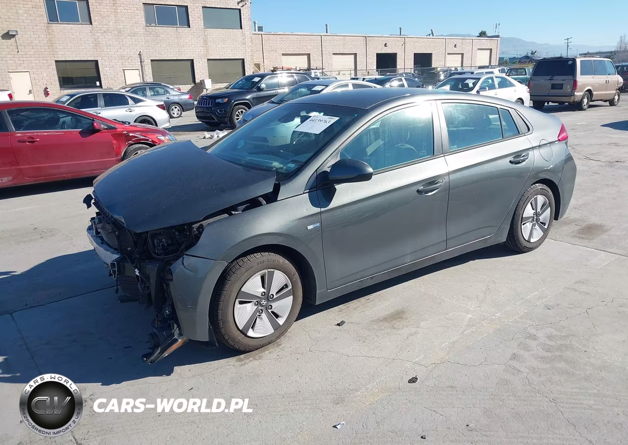 2020 Hyundai Ioniq Hybrid Blue VIN:KMHC65LC9LU242874 - 2