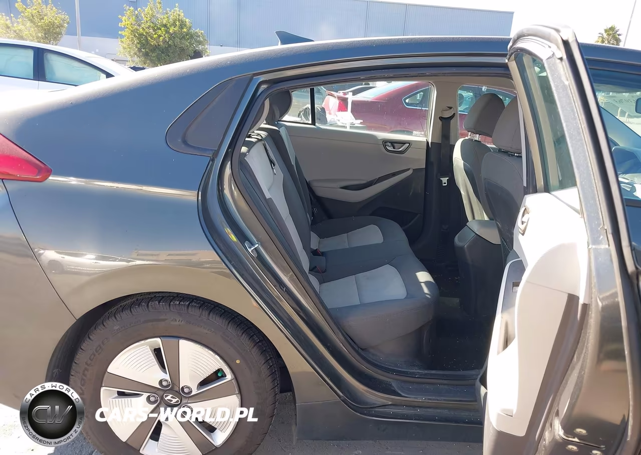 2020 Hyundai Ioniq Hybrid Blue VIN:KMHC65LC9LU242874 - 8
