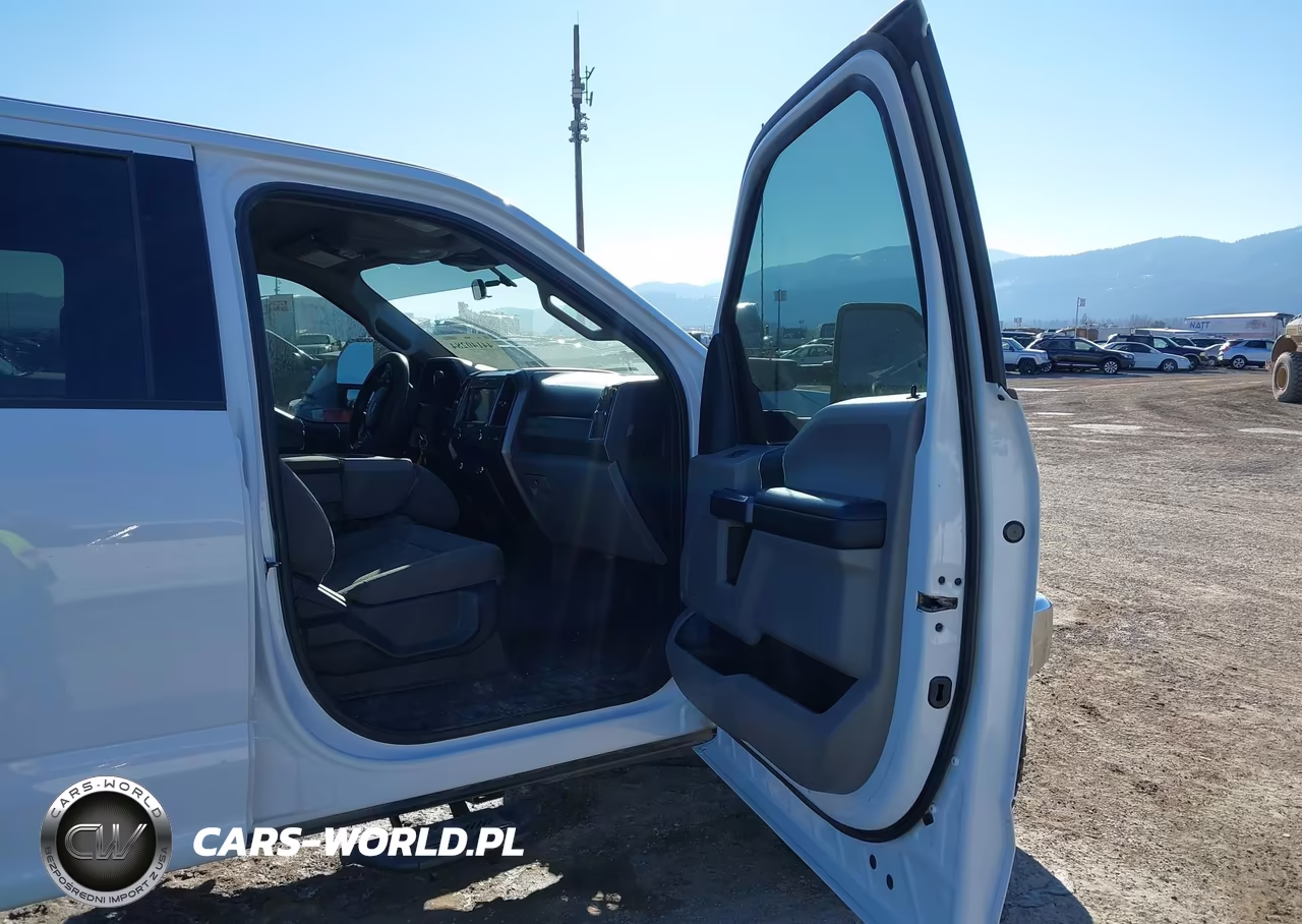 2022 Ford F-350 Xlt VIN:1FT8W3B68NEC02423 - 5