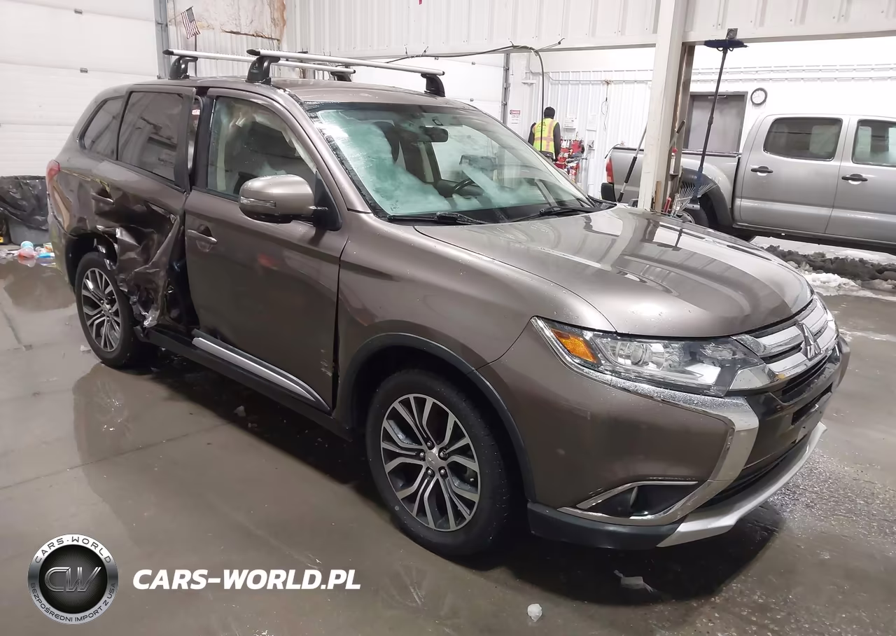 2018 Mitsubishi Outlander Se – zdjęcie 1 z 16