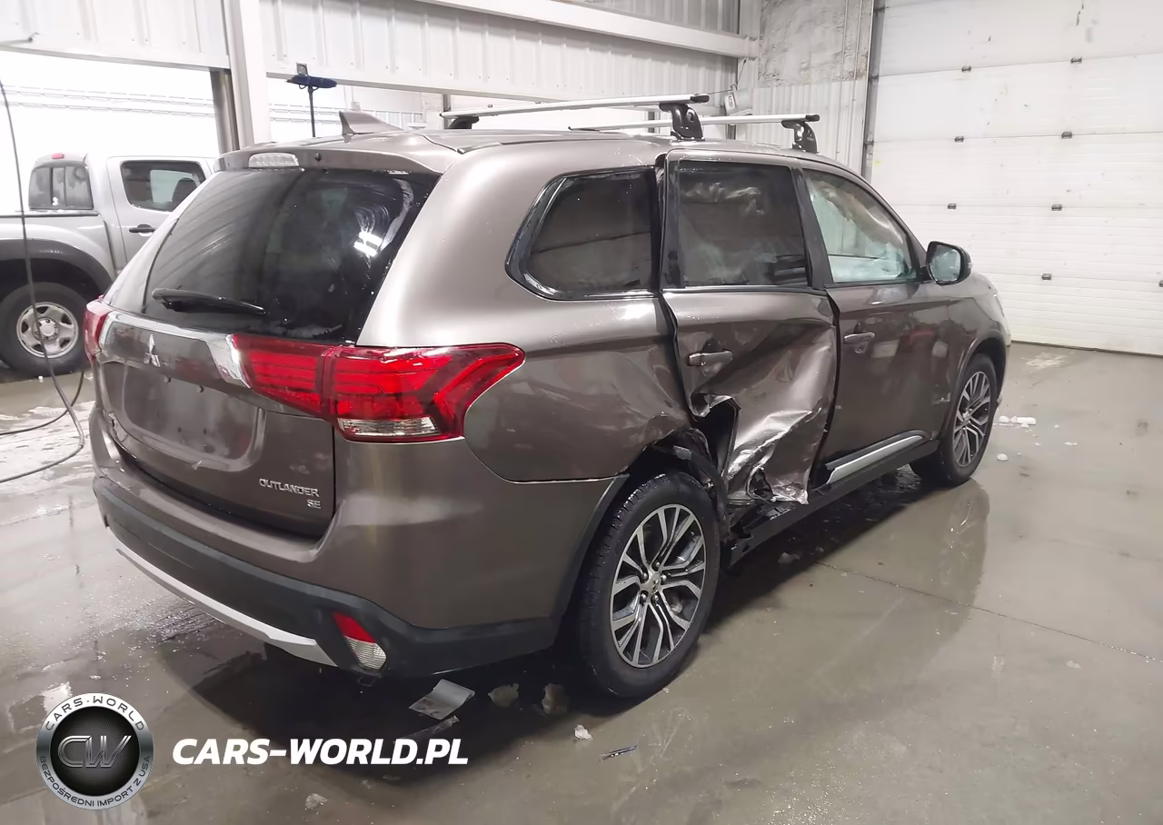 2018 Mitsubishi Outlander Se VIN:JA4AD3A34JZ021704 - 4