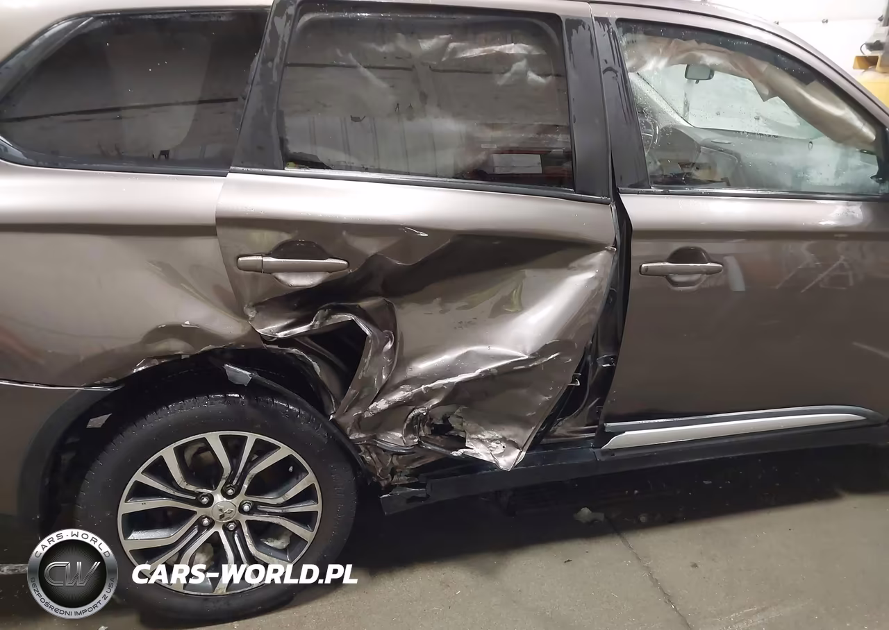 2018 Mitsubishi Outlander Se VIN:JA4AD3A34JZ021704 - 6