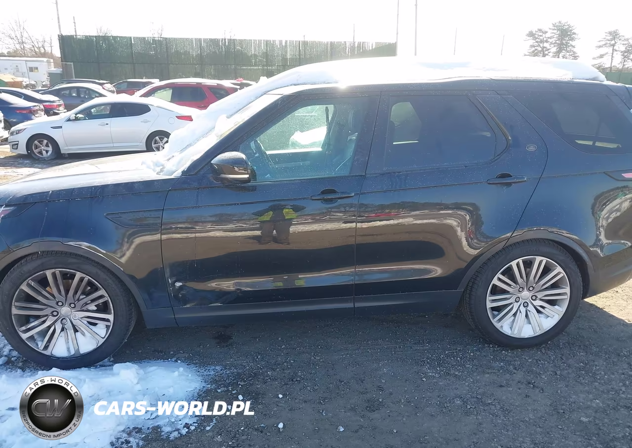 2017 Land Rover Discovery First Edition VIN:SALRTBBV0HA015664 - 14