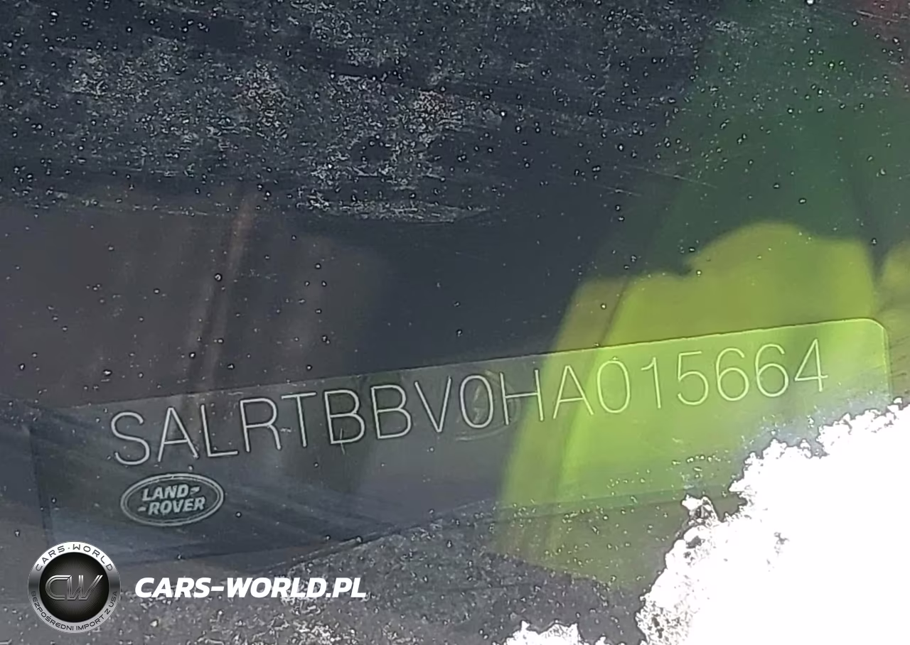 2017 Land Rover Discovery First Edition VIN:SALRTBBV0HA015664 - 17