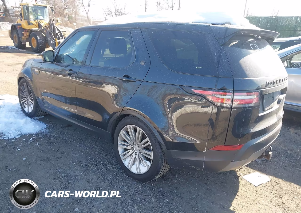 2017 Land Rover Discovery First Edition VIN:SALRTBBV0HA015664 - 3