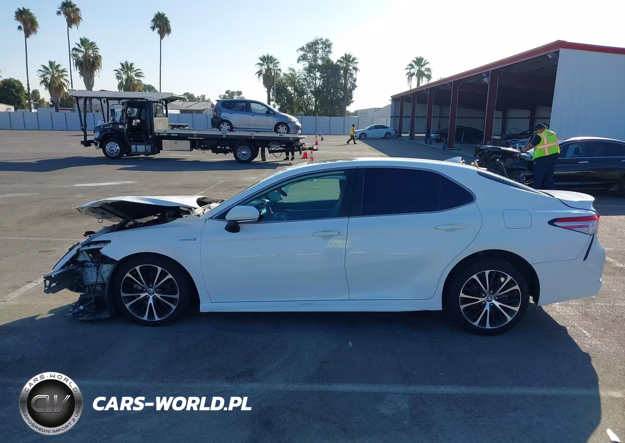 2020 Toyota Camry Hybrid Se VIN:4T1J31AK8LU542361 - 14