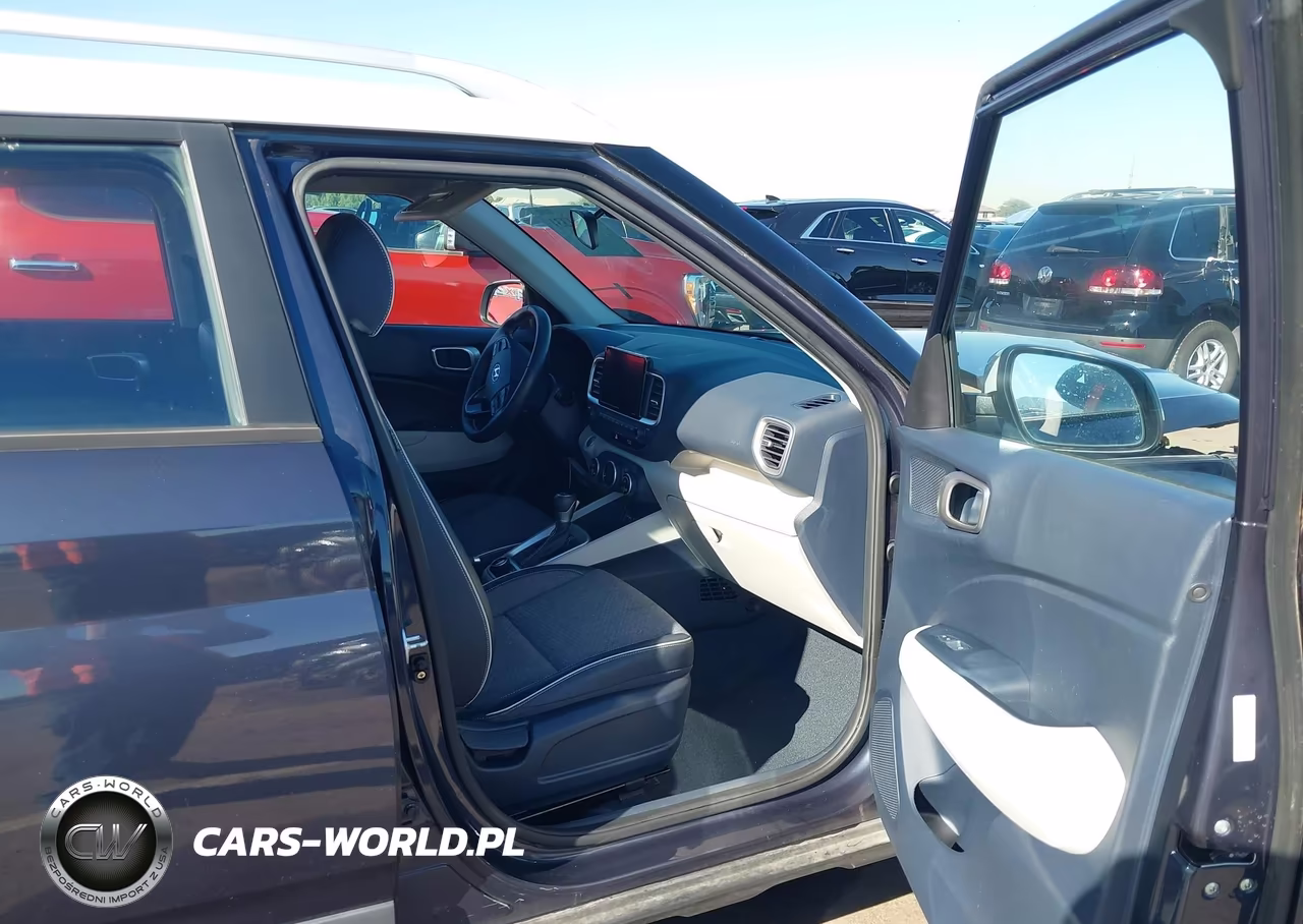 2021 Hyundai Venue Denim VIN:KMHRC8A33MU114137 - 5
