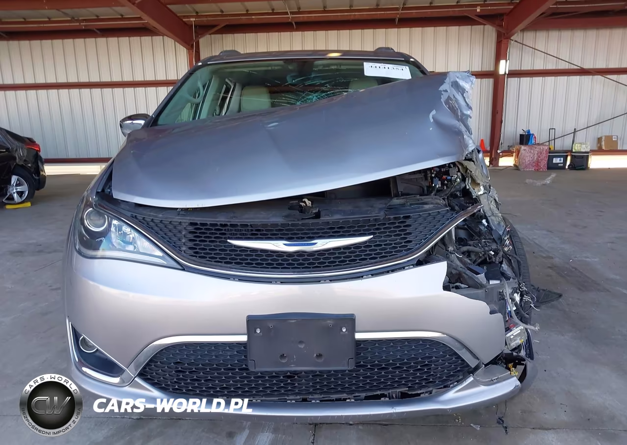2017 Chrysler Pacifica Limited VIN:2C4RC1GG1HR504517 - 12