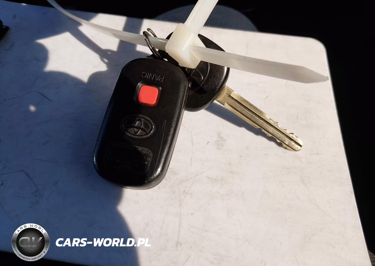2008 Toyota Matrix VIN:2T1KR32E88C709463 - 11