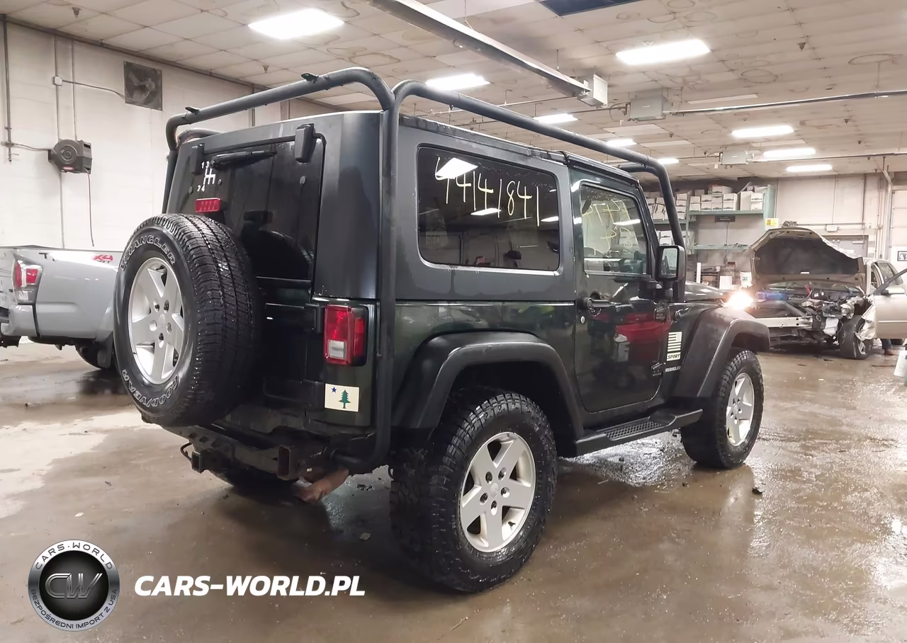2010 Jeep Wrangler Sport VIN:1J4GA2D16AL216780 - 4