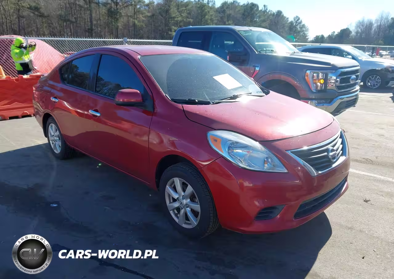 2014 Nissan Versa S