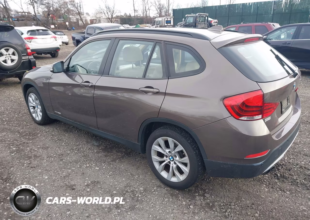 2013 BMW X1 xDrive28I VIN:WBAVL1C59DVR86211 - 3