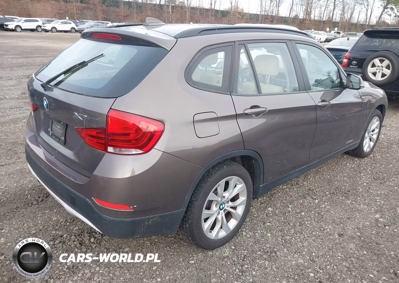 2013 BMW X1 xDrive28I VIN:WBAVL1C59DVR86211 - 4
