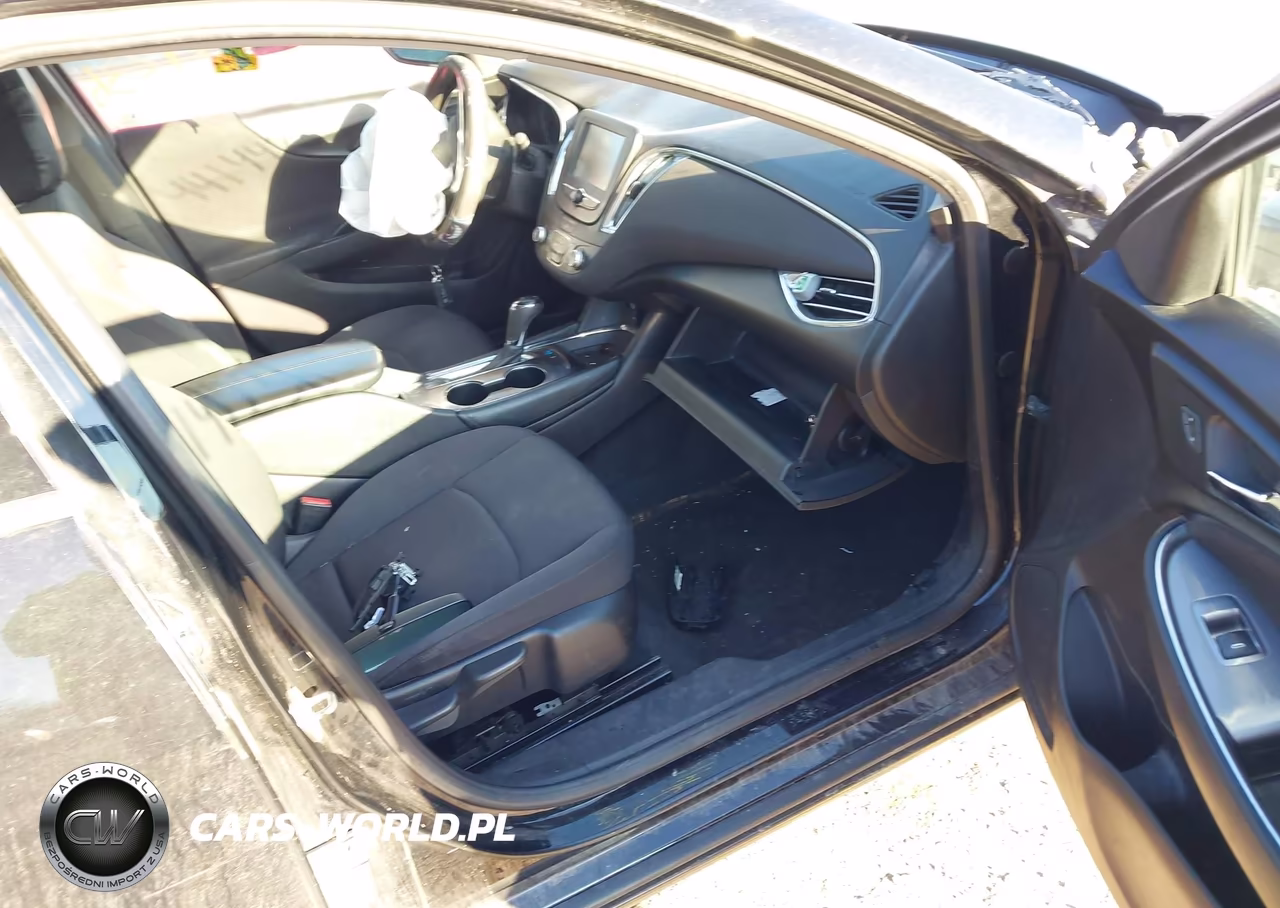 2018 Chevrolet Malibu Lt VIN:1G1ZD5ST3JF179092 - 5