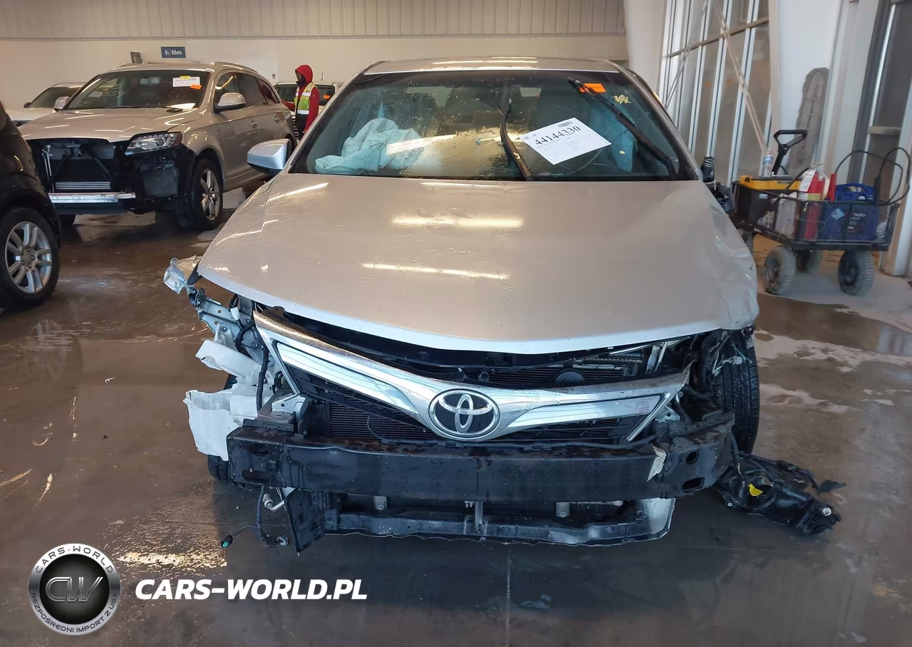 2014 Toyota Camry Le VIN:4T4BF1FK1ER382868 - 12