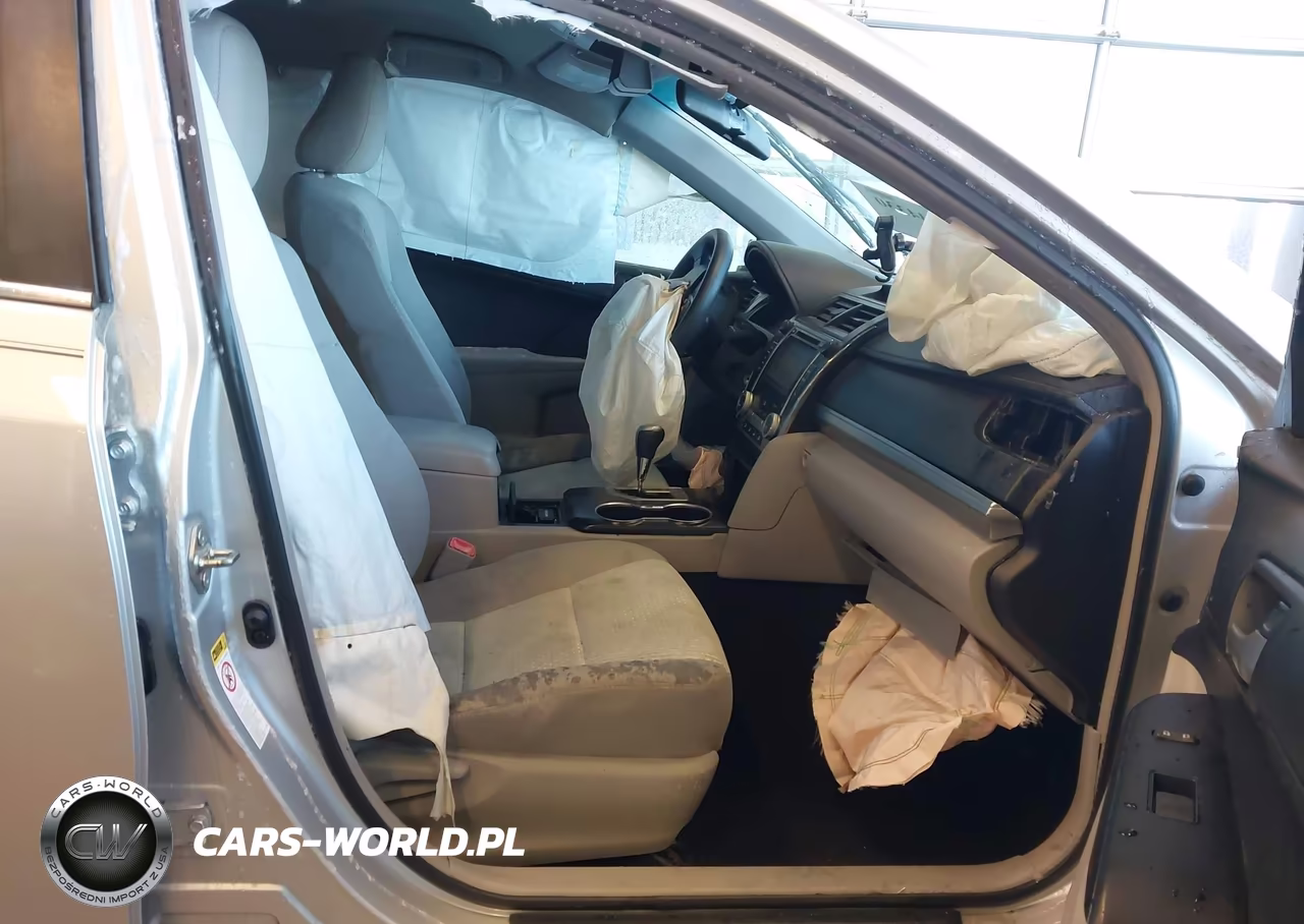 2014 Toyota Camry Le VIN:4T4BF1FK1ER382868 - 5