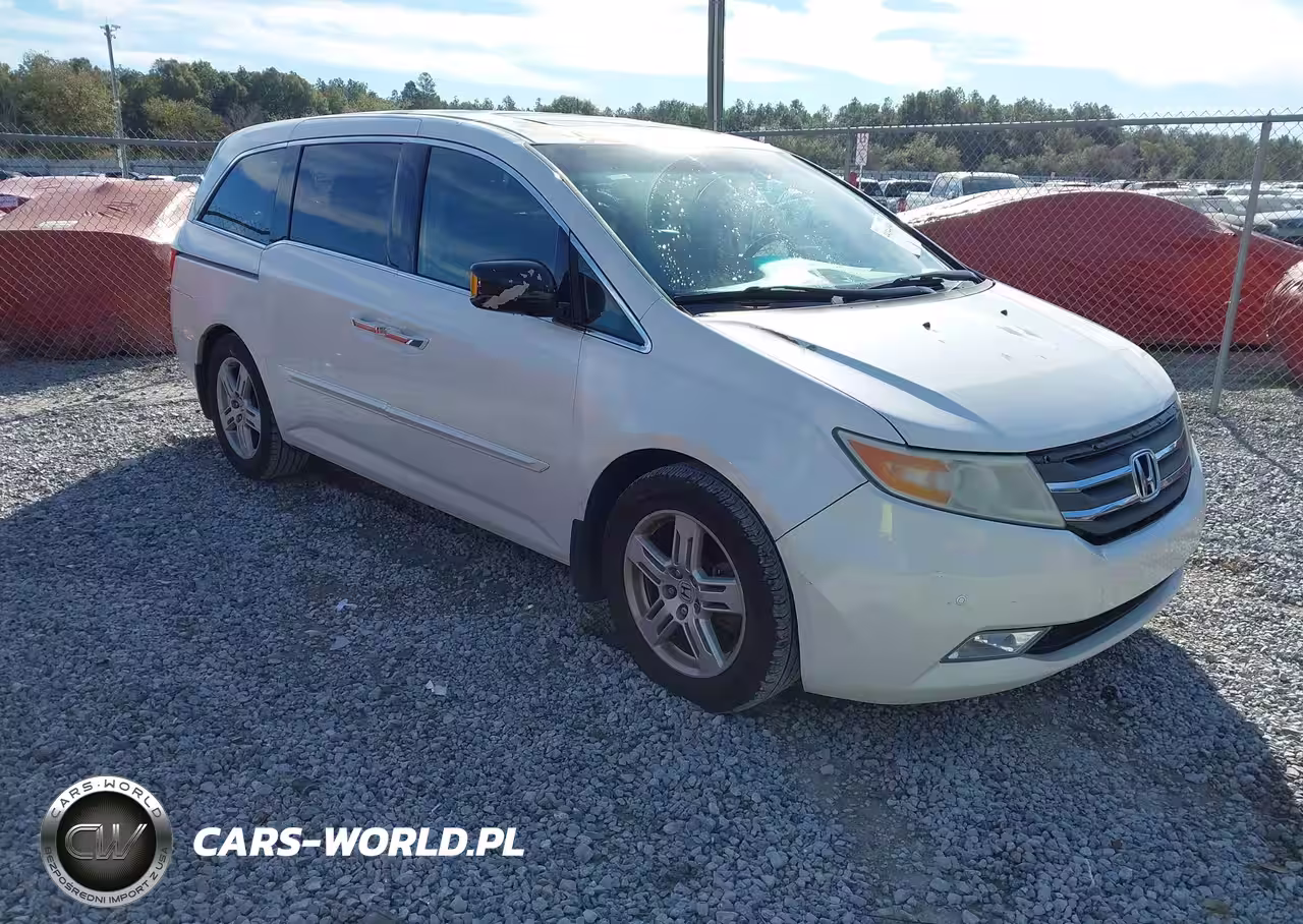 2013 Honda Odyssey Touring-Touring Elite