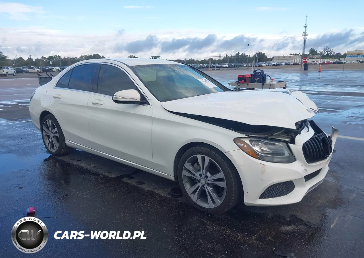 2015 Mercedes-Benz C 300
