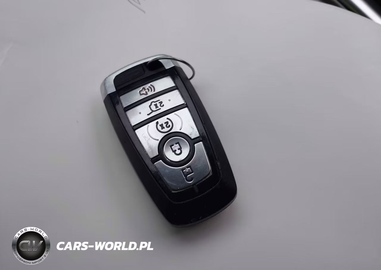 2020 Ford Explorer Xlt VIN:1FMSK8DH7LGD14690 - 11