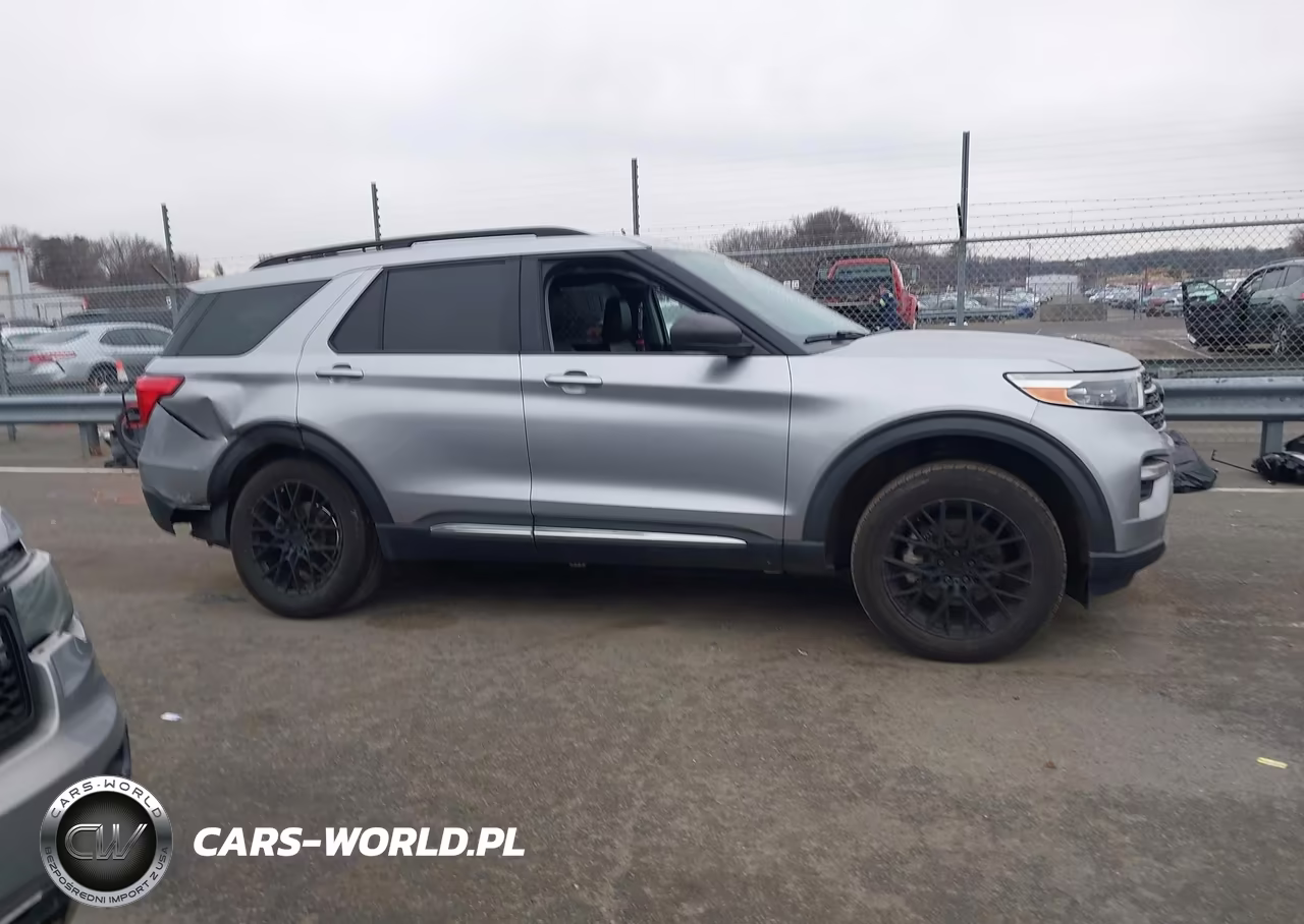 2020 Ford Explorer Xlt VIN:1FMSK8DH7LGD14690 - 13