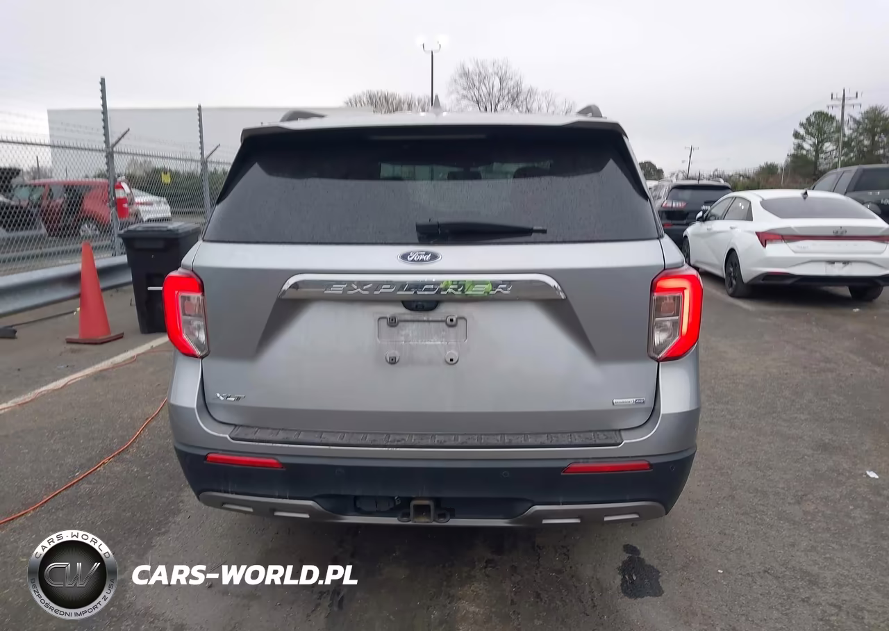 2020 Ford Explorer Xlt VIN:1FMSK8DH7LGD14690 - 16