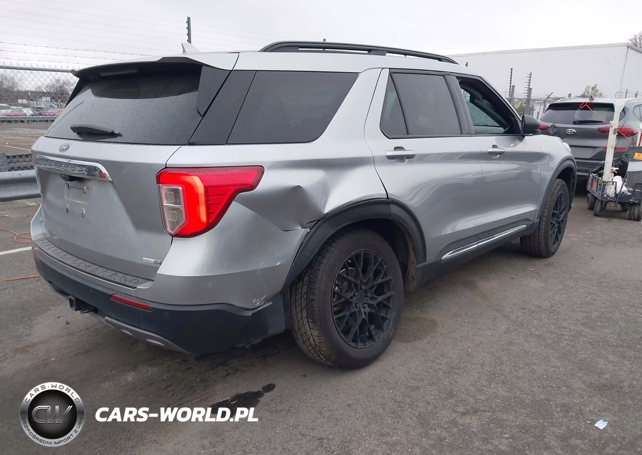2020 Ford Explorer Xlt VIN:1FMSK8DH7LGD14690 - 4