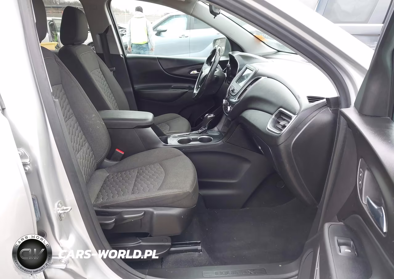 2019 Chevrolet Equinox Lt VIN:3GNAXKEV4KS568643 - 5