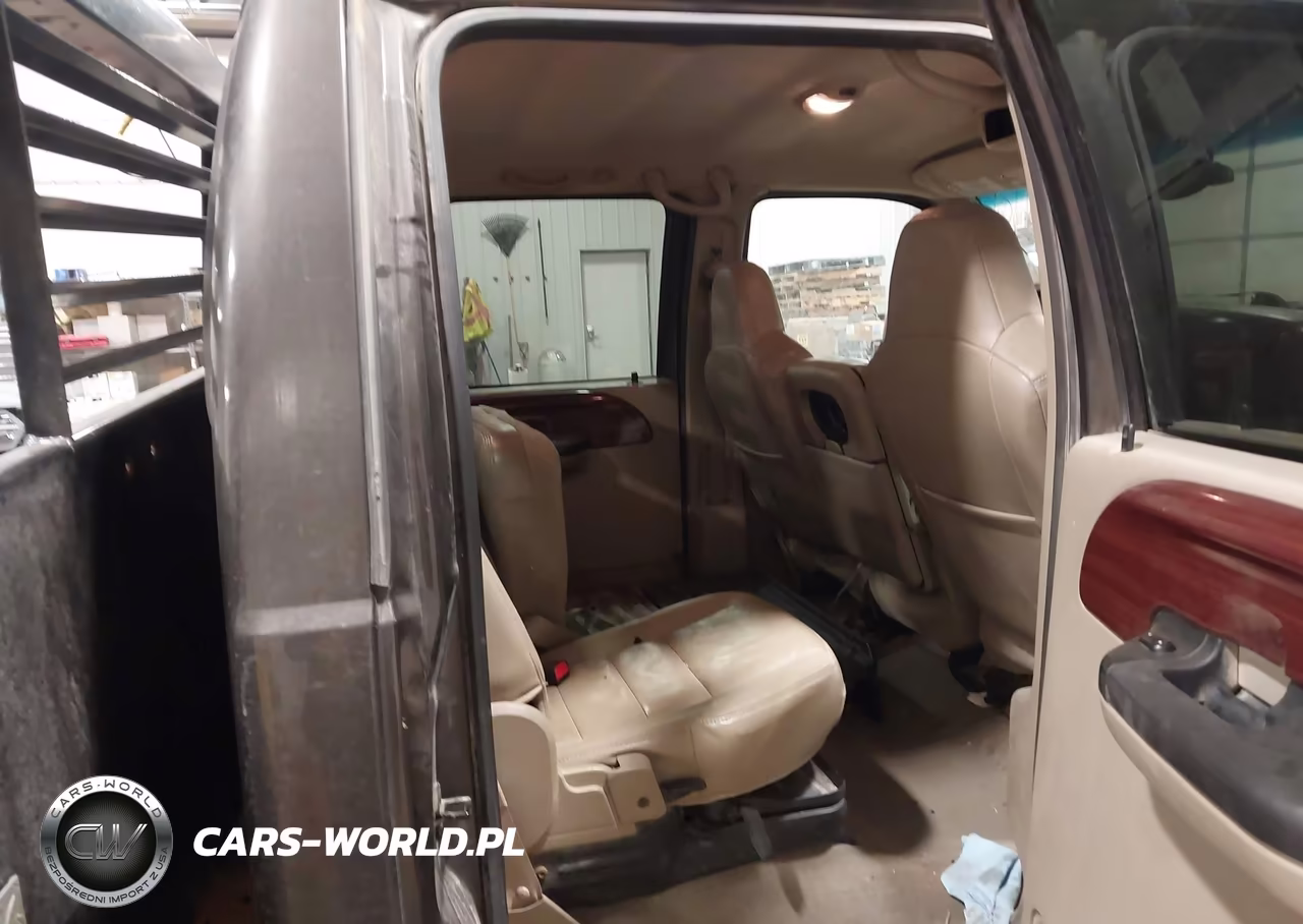 2005 Ford F-550 Lariat-Xl-Xlt VIN:1FDAW57P65EB85521 - 7