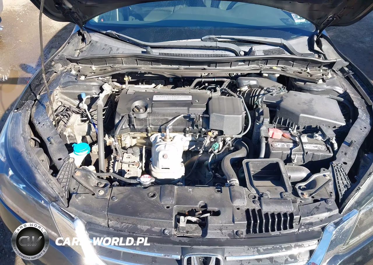 2015 Honda Accord Sport VIN:1HGCR2F55FA134122 - 10