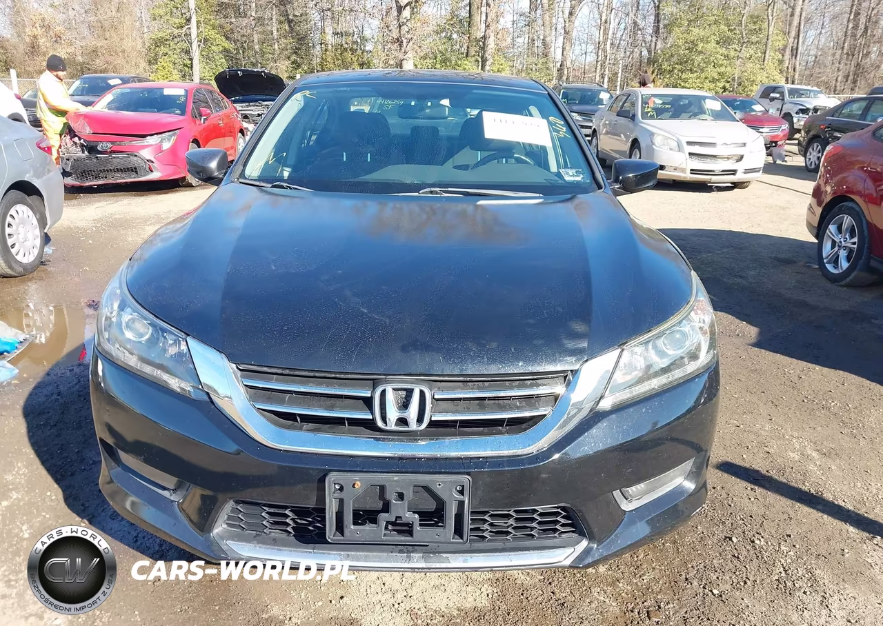 2015 Honda Accord Sport VIN:1HGCR2F55FA134122 - 12