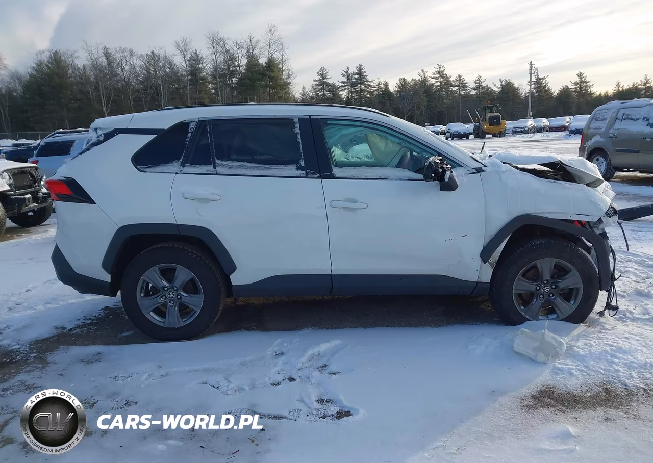 2021 Toyota Rav4 Xle VIN:2T3P1RFV2MC216227 - 14