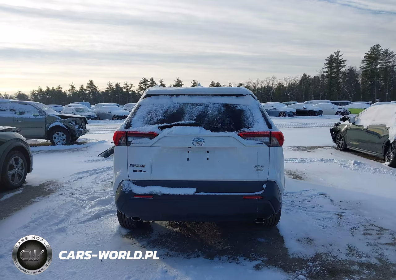 2021 Toyota Rav4 Xle VIN:2T3P1RFV2MC216227 - 17