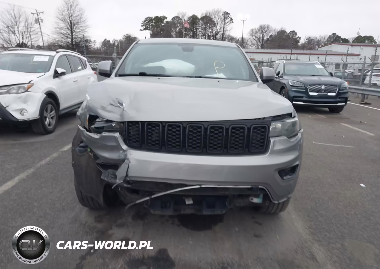 2019 Jeep Grand Cherokee Altitude 4X2 VIN:1C4RJEAG8KC856922 - 12