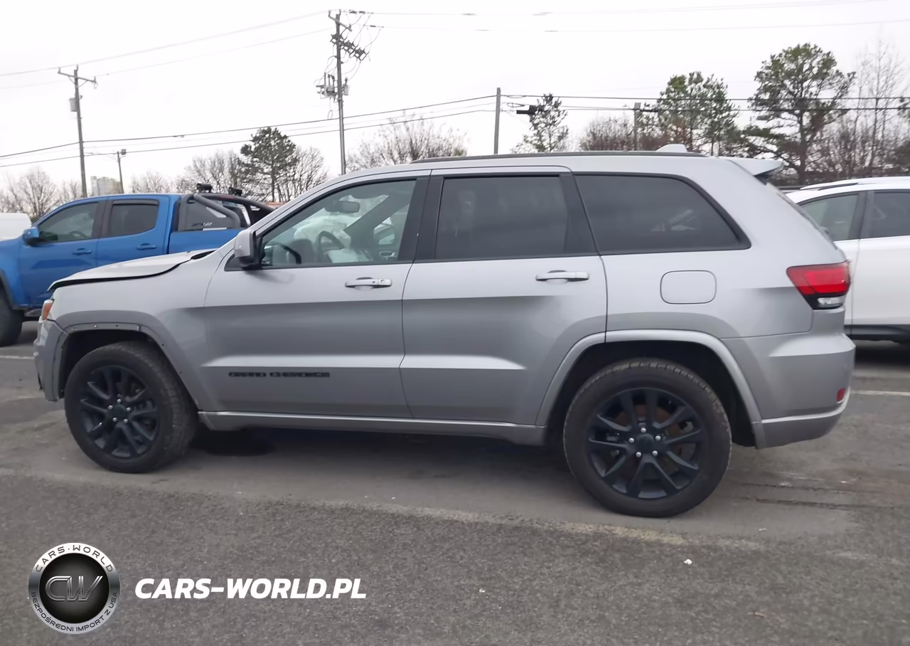 2019 Jeep Grand Cherokee Altitude 4X2 VIN:1C4RJEAG8KC856922 - 14