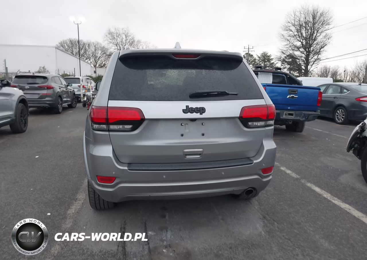 2019 Jeep Grand Cherokee Altitude 4X2 VIN:1C4RJEAG8KC856922 - 16