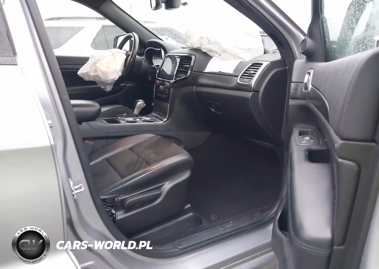 2019 Jeep Grand Cherokee Altitude 4X2 VIN:1C4RJEAG8KC856922 - 5