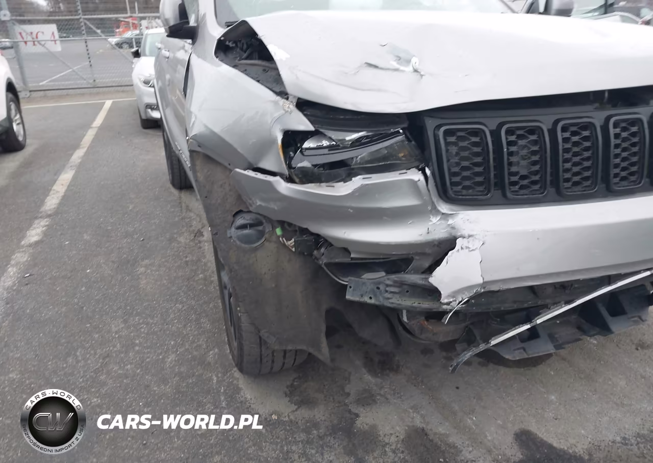 2019 Jeep Grand Cherokee Altitude 4X2 VIN:1C4RJEAG8KC856922 - 6