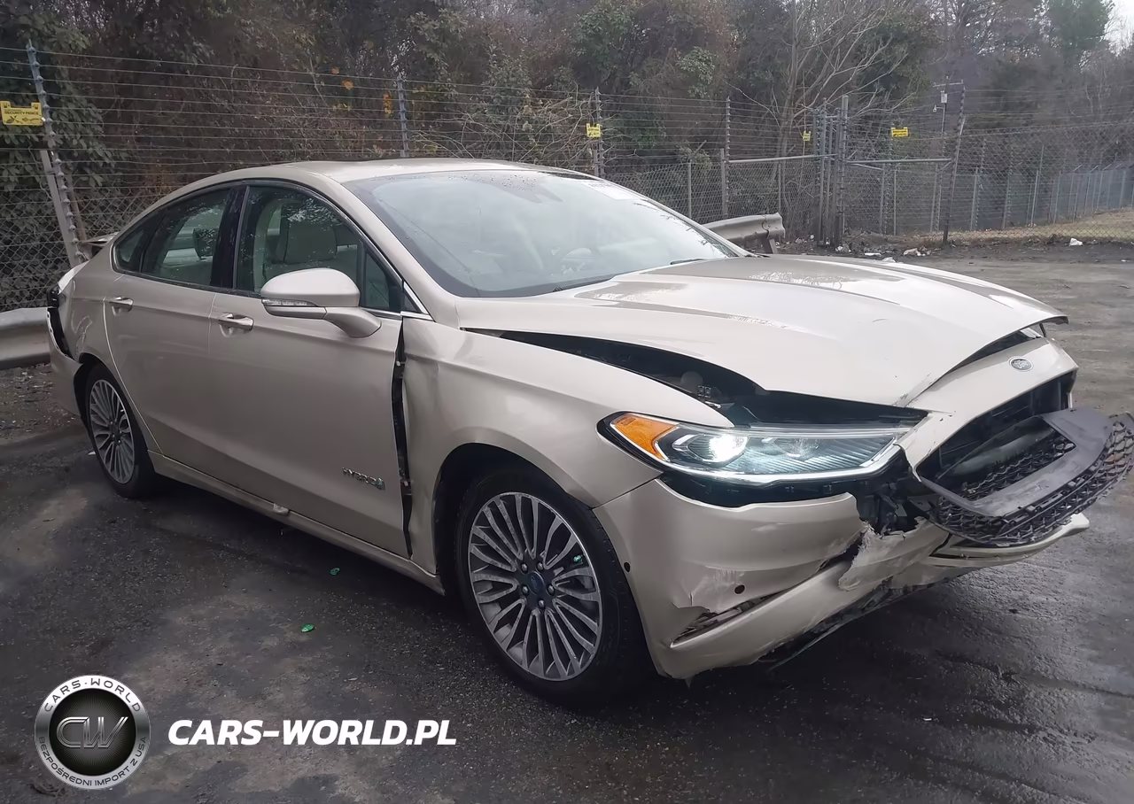2017 Ford Fusion Hybrid Platinum VIN:3FA6P0RU1HR320926 - 13